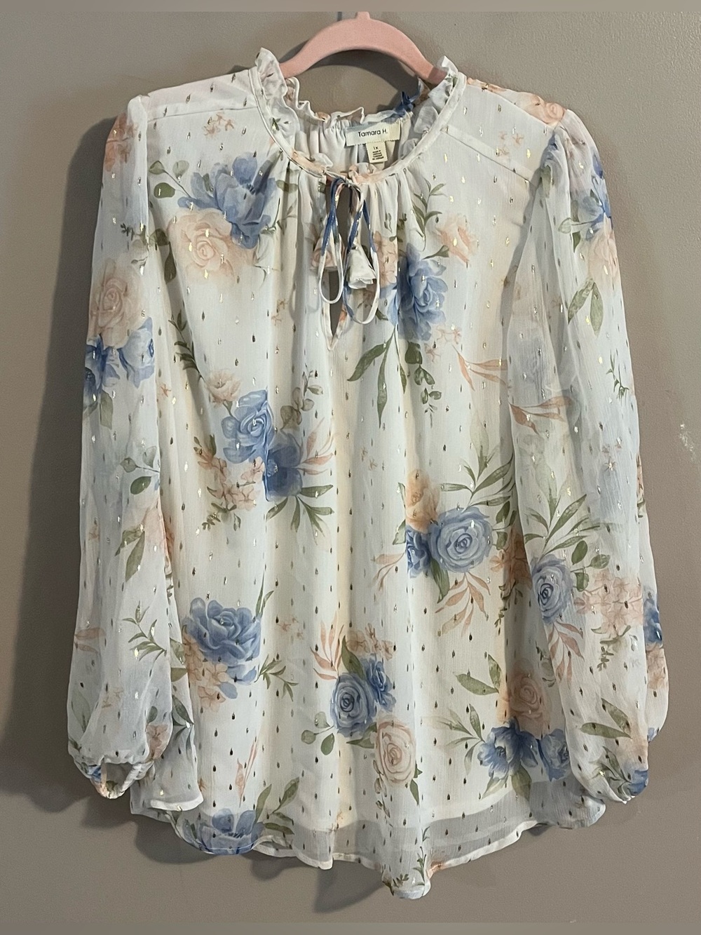 $8💙Bundled Tamara H. Blouse